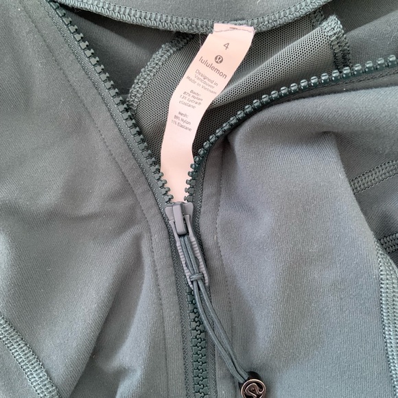 Lululemon Define Jacket - Picture 4 of 5